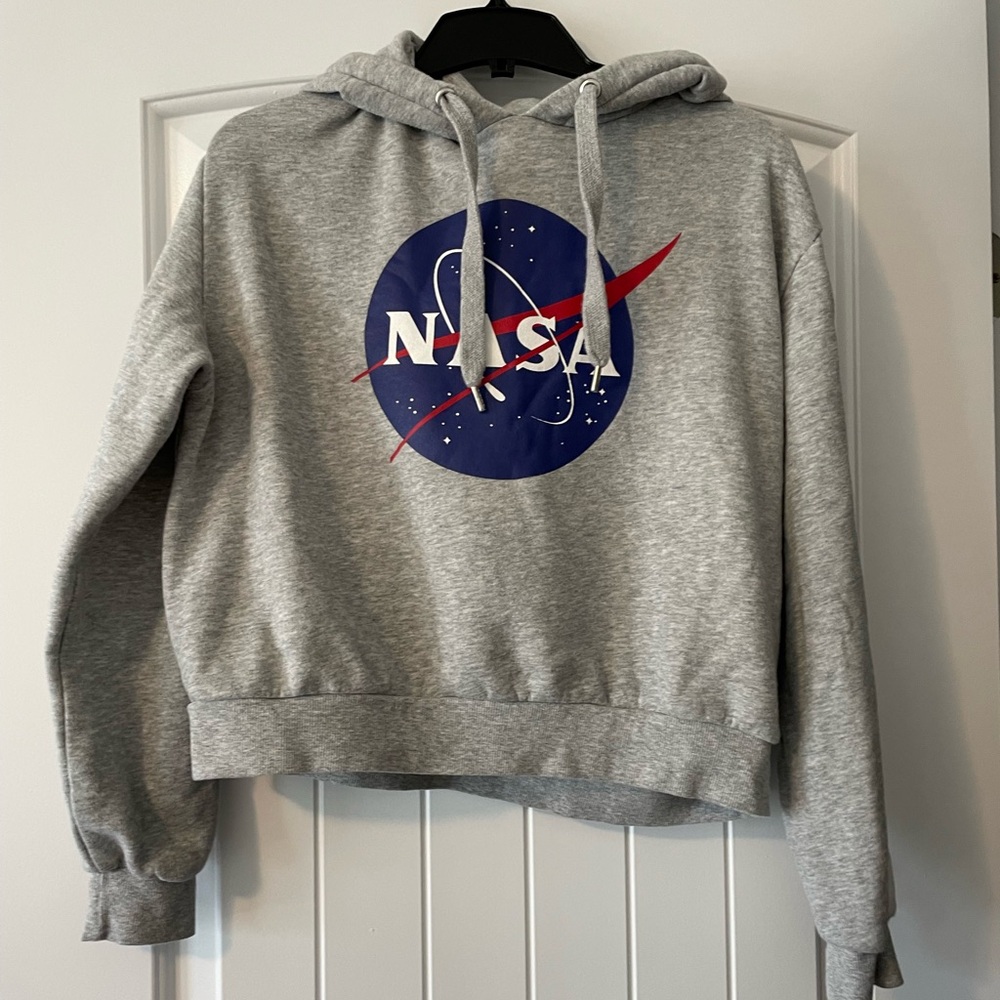 5 ADD ON! Lightly cropped Nasa hoodie